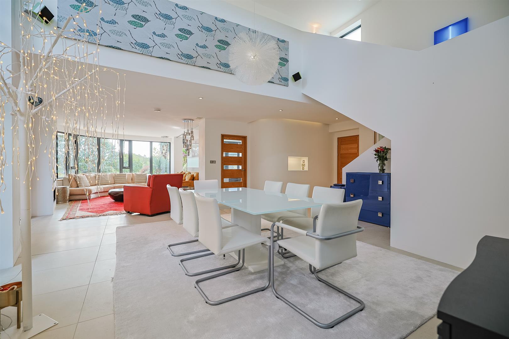20 Brynau Drive, Mayals, Swansea, SA3 5EE